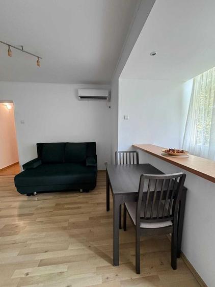Apartament cu 2 camere semidecomandat în Eroii Revoluției