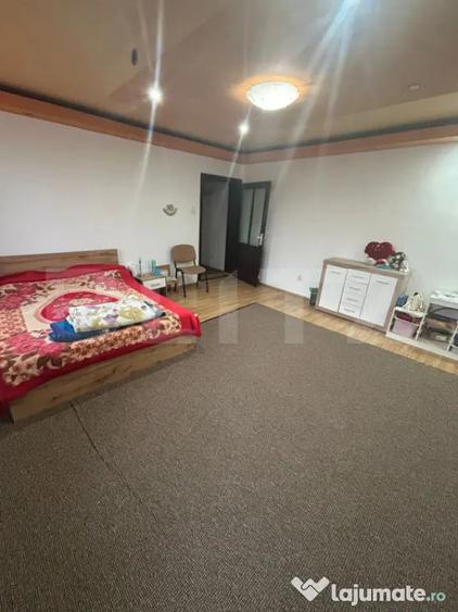 Casă cu 7 camere cu Teren 460 Mp în Olimpia-Stadion