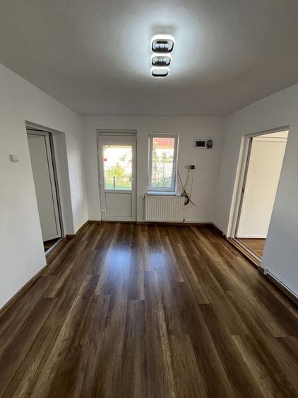 Casă cu 3 camere cu Teren 556 Mp în Central