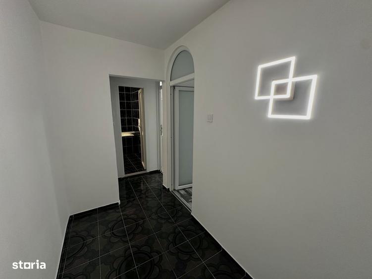 Apartament cu 3 camere decomandat, mobilat în Calea Aradului