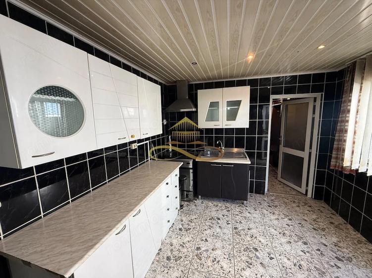 Casă cu Teren 250 Mp în Ștefan cel Mare