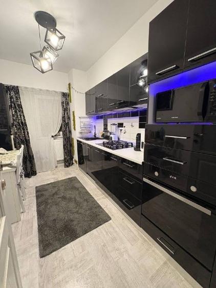 Apartament cu 3 camere decomandat, mobilat în Păcurari