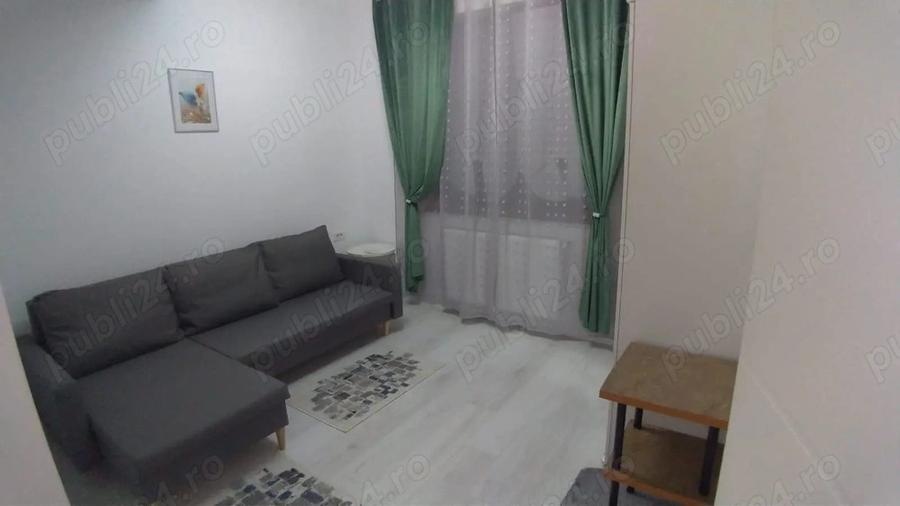 Apartament cu 3 camere semidecomandat, mobilat în Titan