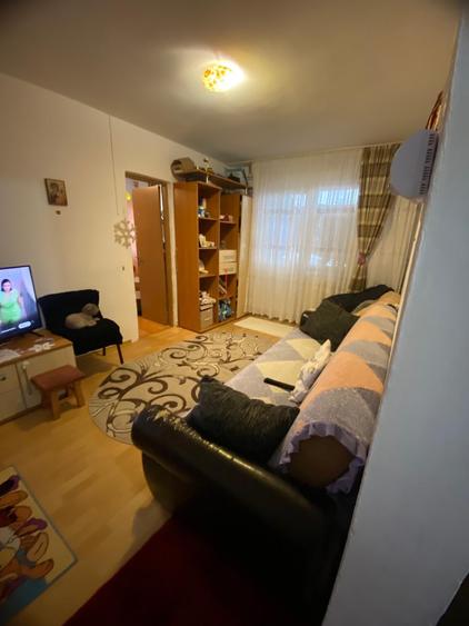 Apartament cu 2 camere nedecomandat în Alecu Russo