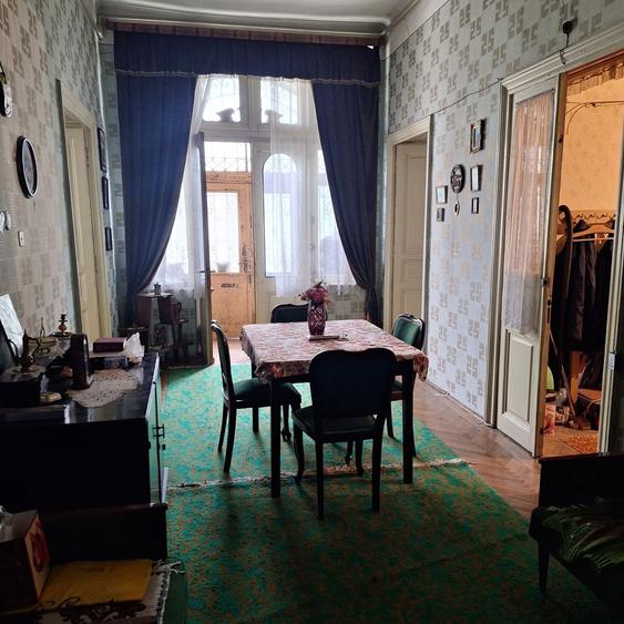 Casă cu 4 camere în Ultracentral