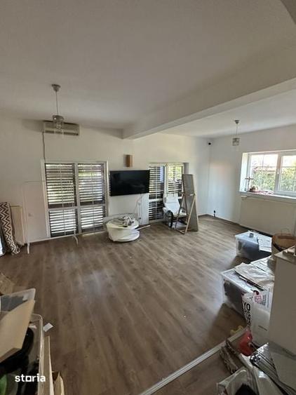 Casă cu 3 camere cu Teren 120 Mp în Central