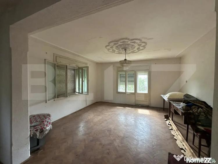 Casă cu 4 camere cu Teren 365 Mp în Central
