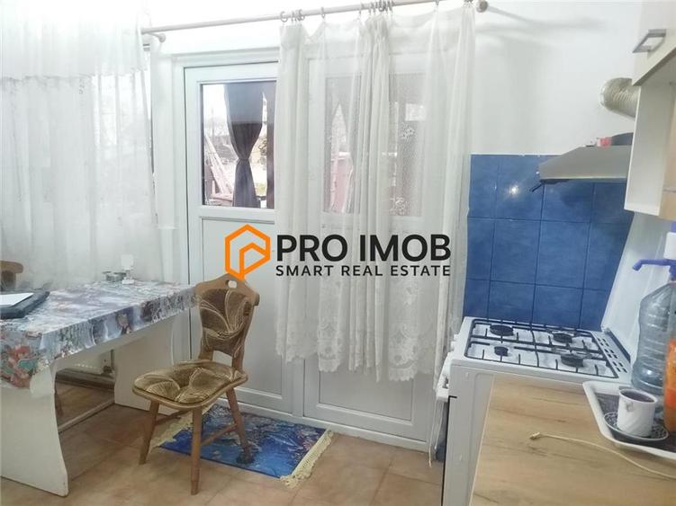 Casă individuală cu 4 camere cu Canalizare în 1 Decembrie