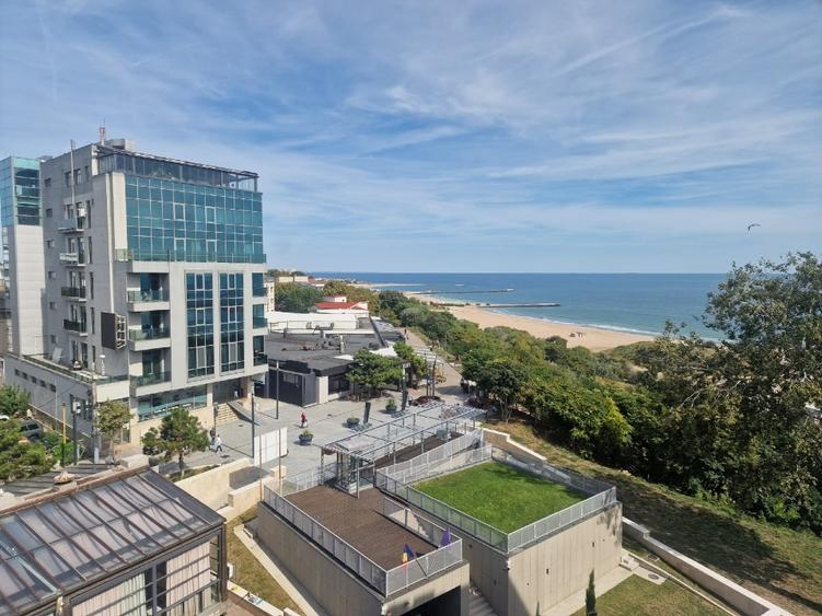 Apartament cu 3 camere decomandat în Ultracentral