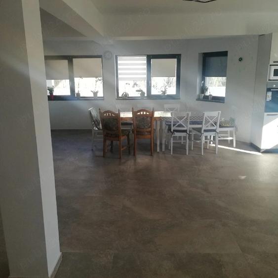 Casă cu 6 camere cu Teren 500 Mp în Băile Felix