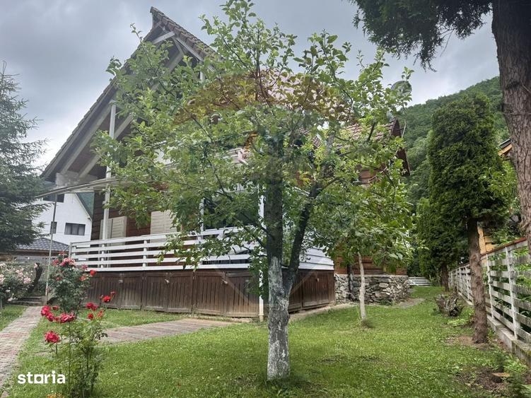 Casă cu 4 camere în Feleacu