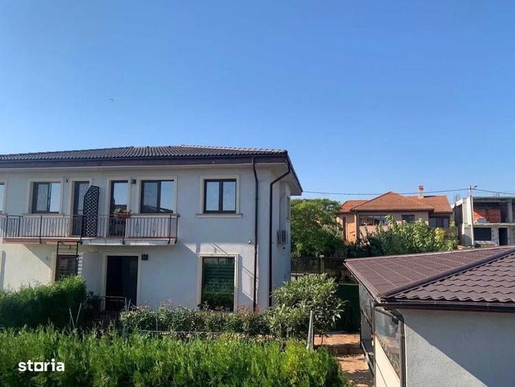 Casă cu 4 camere în Ovidiu