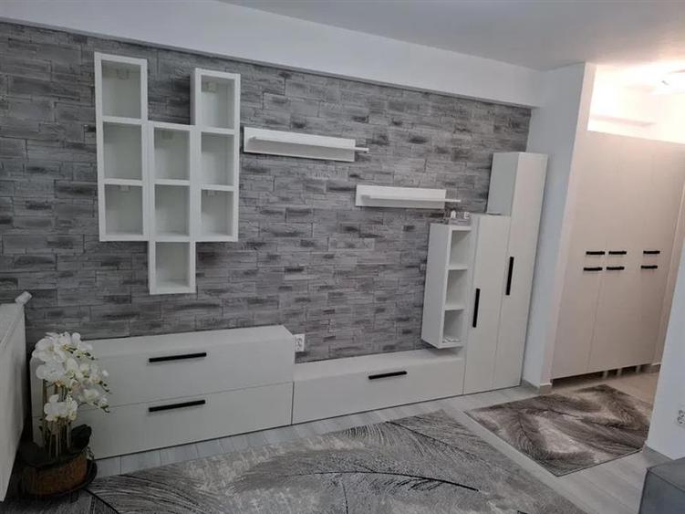 Garsonieră decomandată, mobilată în Galata