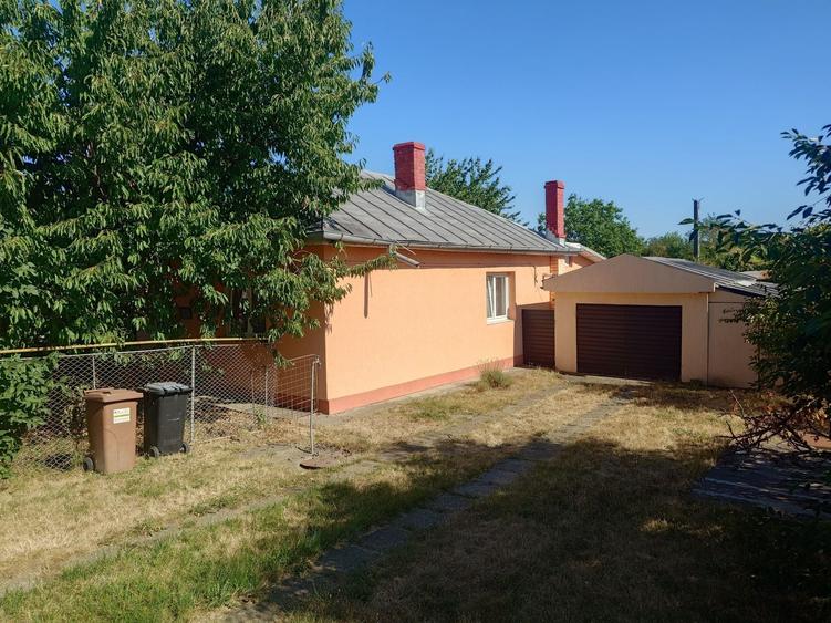 Casă cu 4 camere în Central