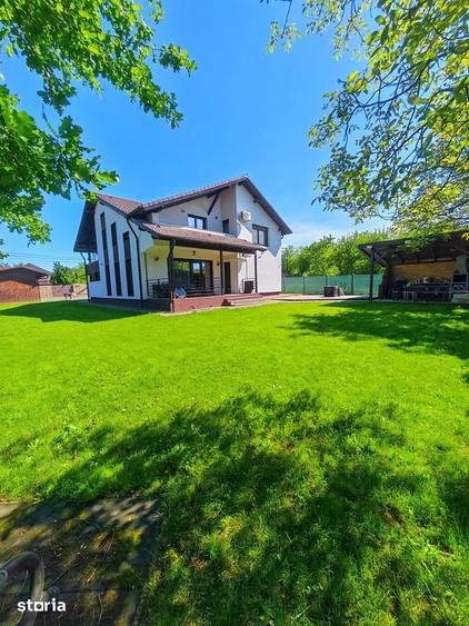 Casă cu 5 camere cu Teren 1050 Mp în Orașul Vechi