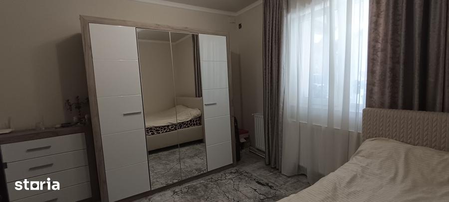 Casă cu 3 camere cu Teren 155 Mp în Bariera Vâlcii