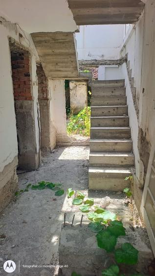 Casă cu 5 camere cu Teren 700 Mp în Gării