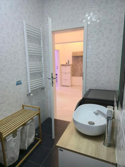 Apartament cu 2 camere decomandat în Berceni