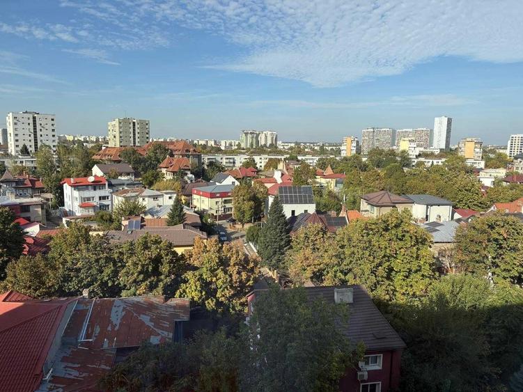 Garsonieră decomandată în Iancului