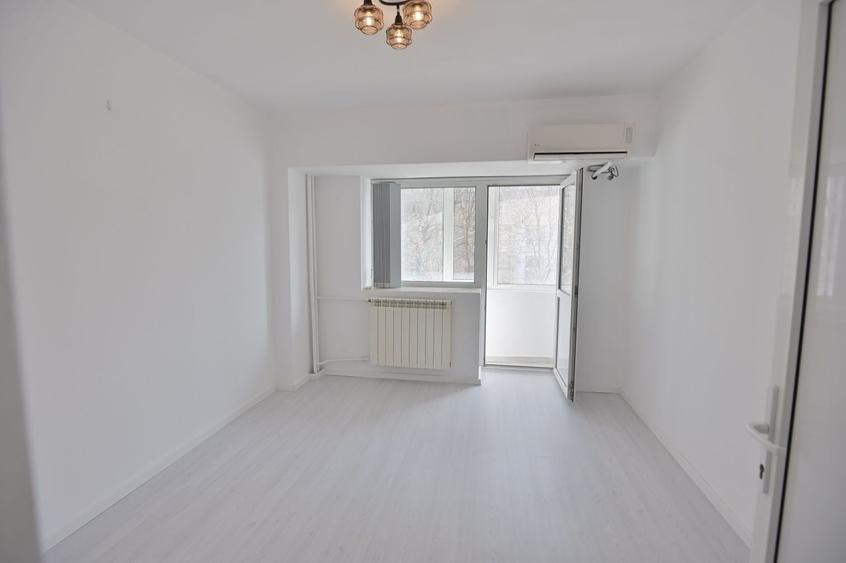 Apartament cu 2 camere decomandat în P-ța Alba Iulia