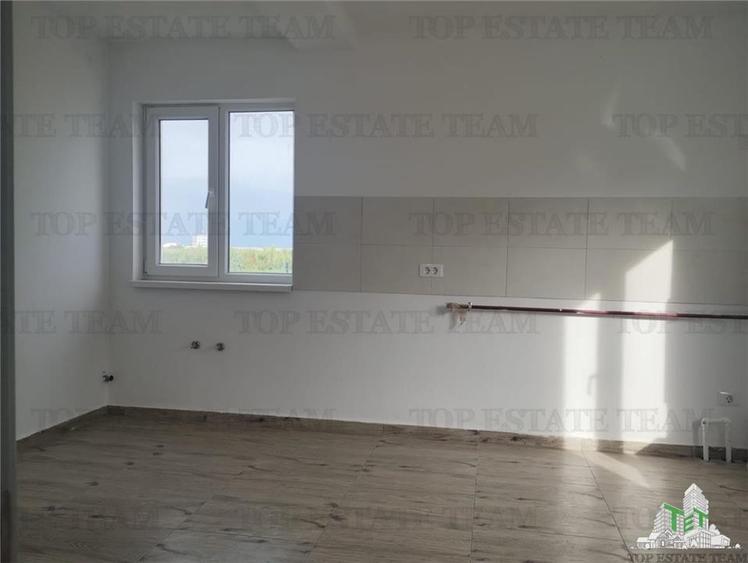 Duplex cu 4 camere cu Teren 300 Mp în Central