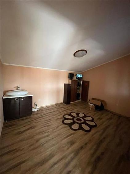 Casă individuală cu 5 camere cu Teren 464 Mp în Nord