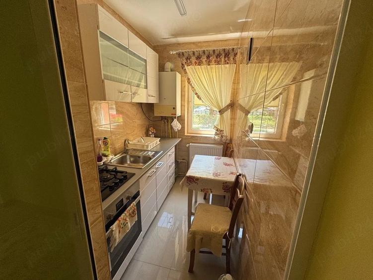 Apartament cu 2 camere decomandat în Cezar Petrescu