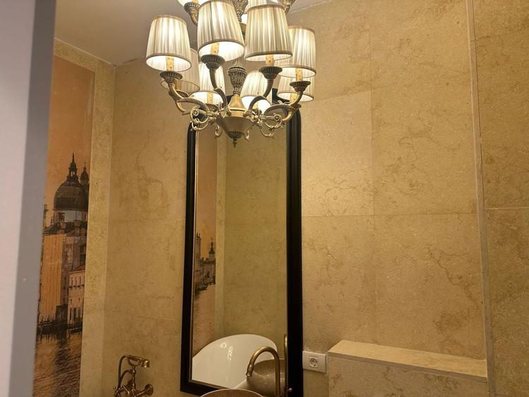 Casă individuală cu 3 camere cu Canalizare în P-ța Dorobanți