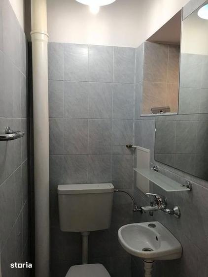 Apartament cu 4 camere semidecomandat, mobilat în Amzei
