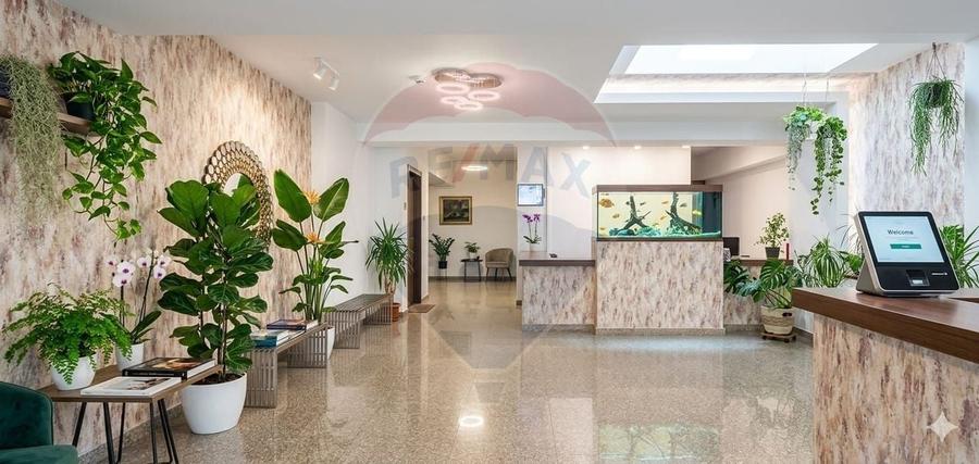 Apartament cu 4 camere decomandat în Băneasa