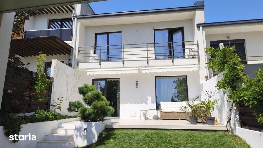 Casă cu 5 camere cu Teren 250 Mp în Valea Lupului