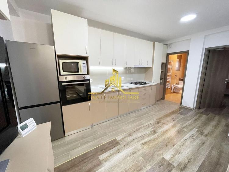 Apartament cu 3 camere semidecomandat, mobilat în Bună Ziua