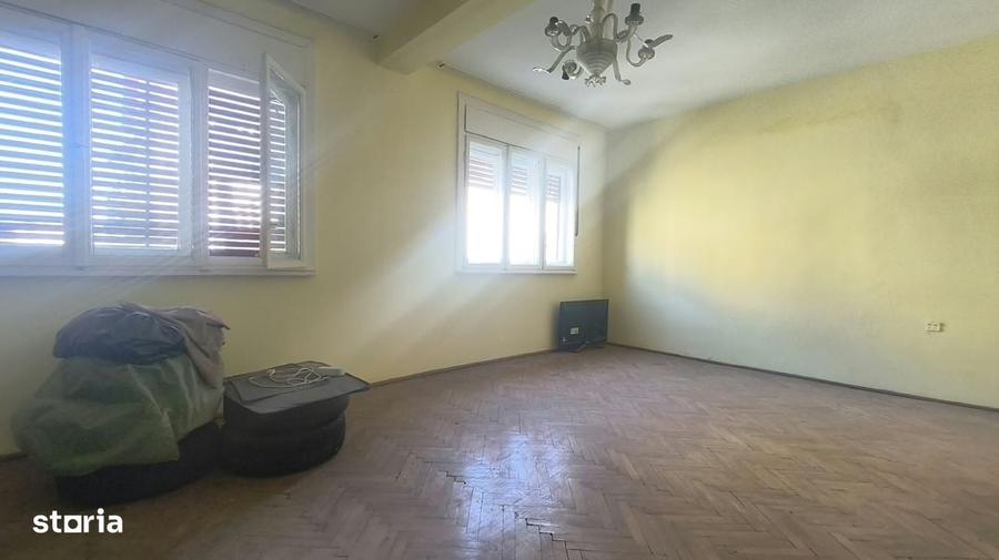 Casă cu 2 camere în Cozia