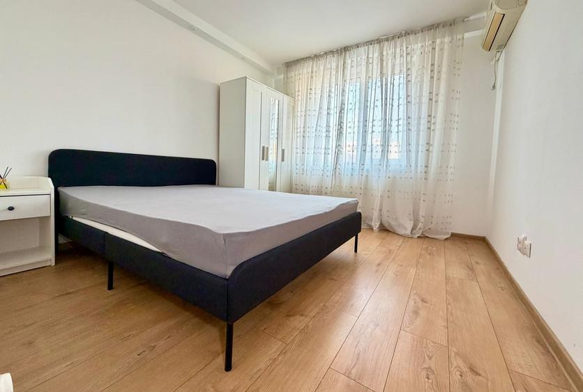 Apartament cu 2 camere decomandat în Titan