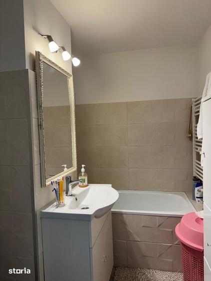 Apartament cu 3 camere în Traian