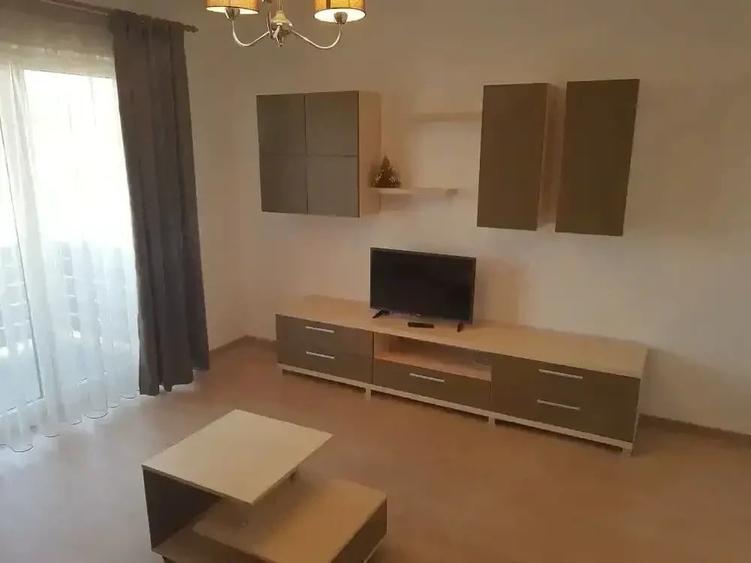 Apartament cu 2 camere decomandat în Bartolomeu