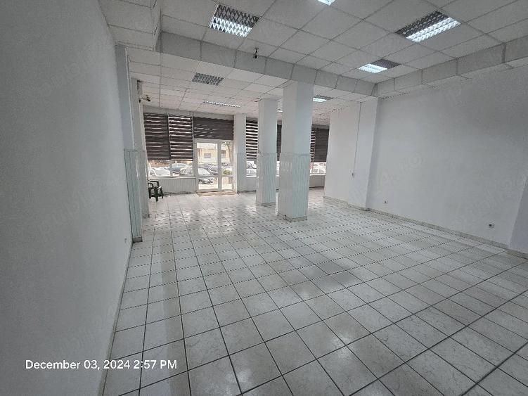Spațiu comercial, de 120 mp, în Central