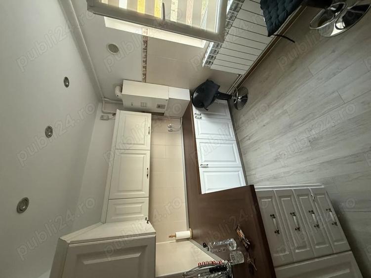 Apartament cu 2 camere decomandat în Caracal
