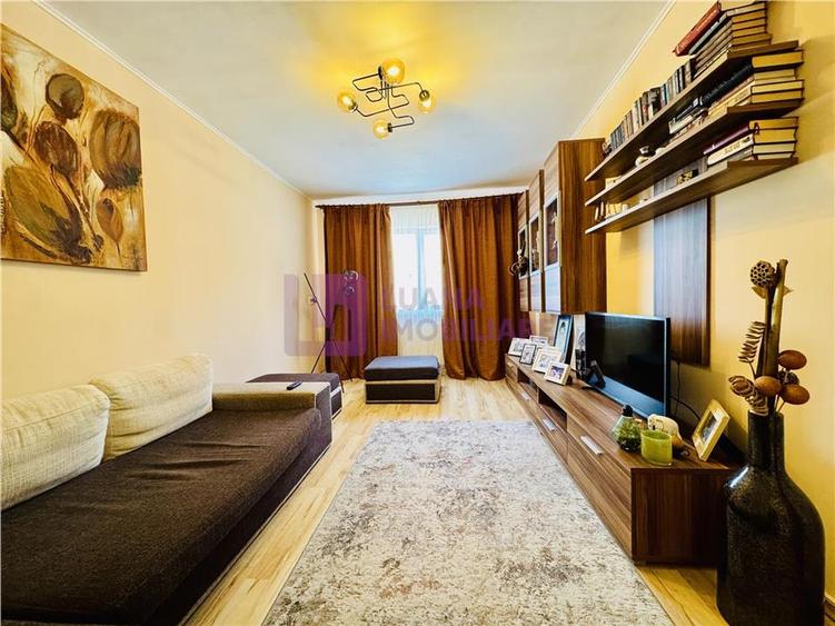 Apartament cu 3 camere decomandat în Aeroport