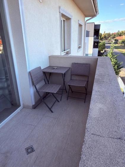 Apartament cu 2 camere decomandat în Aradului