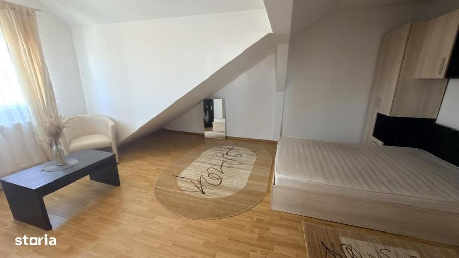 Apartament cu 2 camere semidecomandat în Calea Dumbrăvii