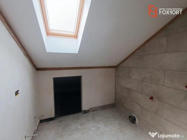 Apartament cu 4 camere semidecomandat în Giroc