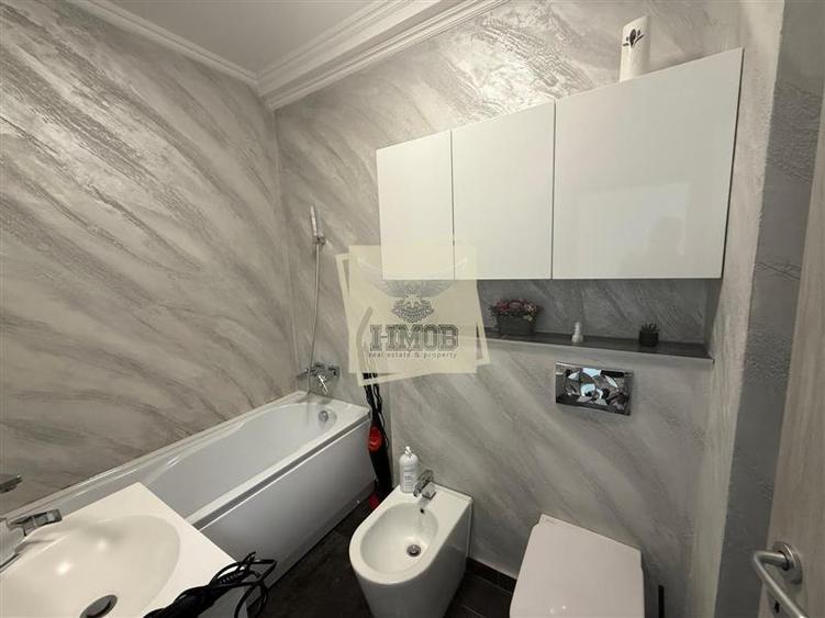 Apartament cu 4 camere decomandat, mobilat în Țiglari