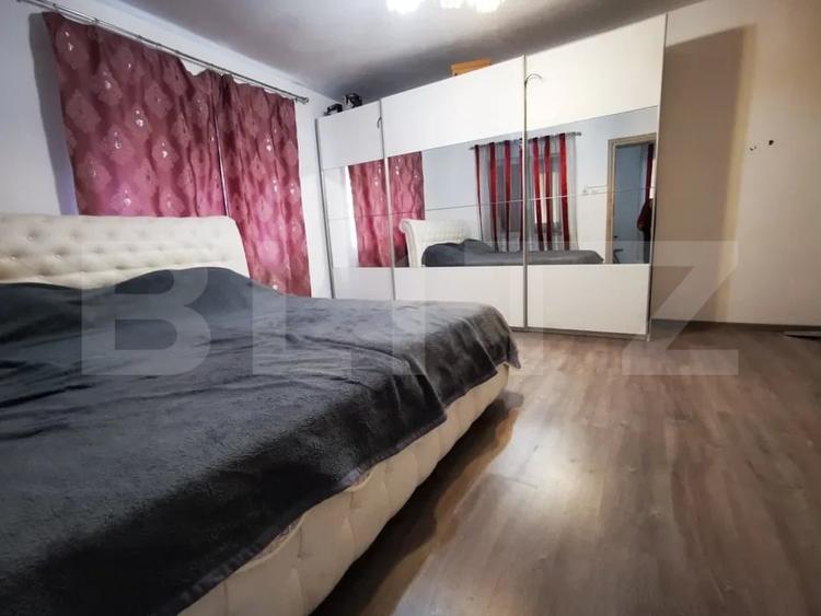 Casă individuală cu 5 camere cu Canalizare în Mehala