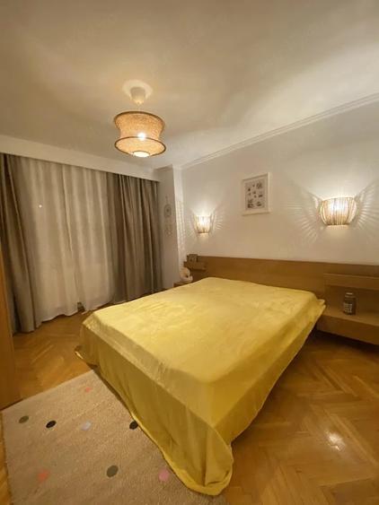 Apartament cu 3 camere decomandat în Ultracentral