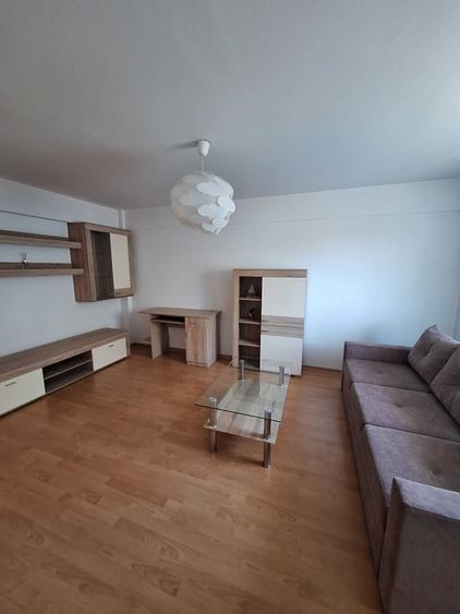 Apartament cu 2 camere decomandat, mobilat în Calea Turzii