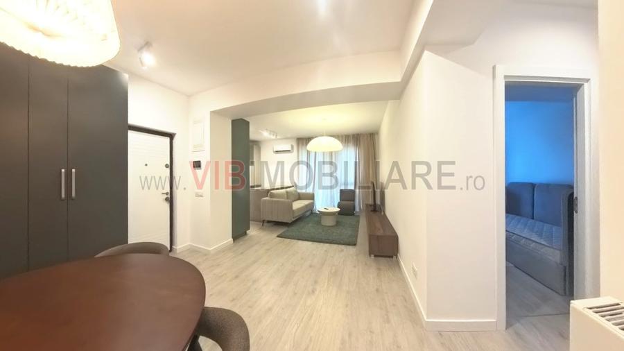 Apartament cu 3 camere semidecomandat în Străulești