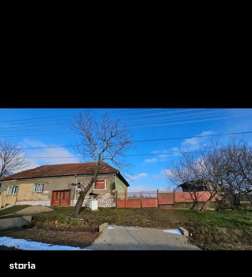 Casă cu 3 camere cu Teren 2880 Mp în Buteni