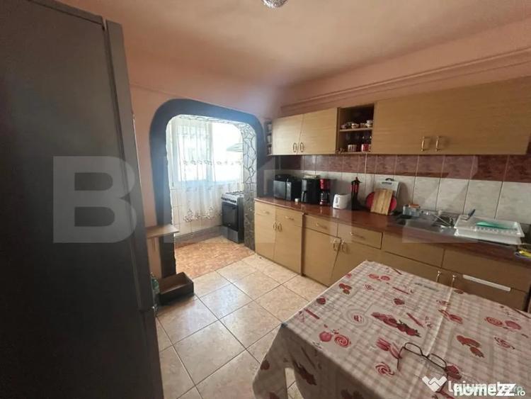 Apartament 3 camere, decomandat, 66 mp, zona Micro 5 - 5