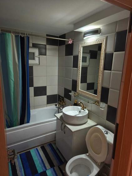Apartament cu 2 camere decomandat în E3